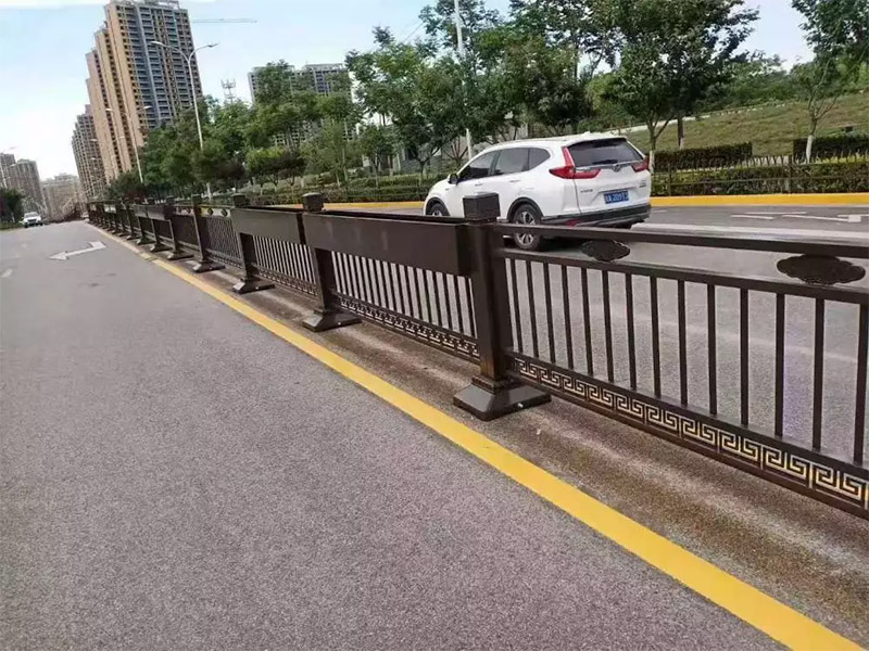 城市道路护栏工程案例